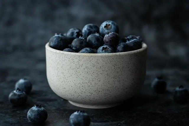 Superfood Supplements: What's Really in Them — Spirulina, Berries and Beetroot